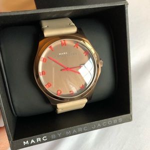 Marc Jacobs Unisex Leather Watch